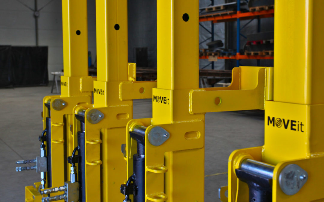 Container lifting jacks are leaving for Russia